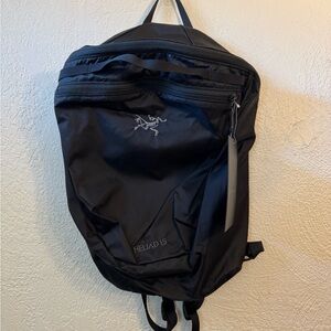 Arc’teryx Heliad 15L Backpack Black Lightweight Hiking Outdoor NWT